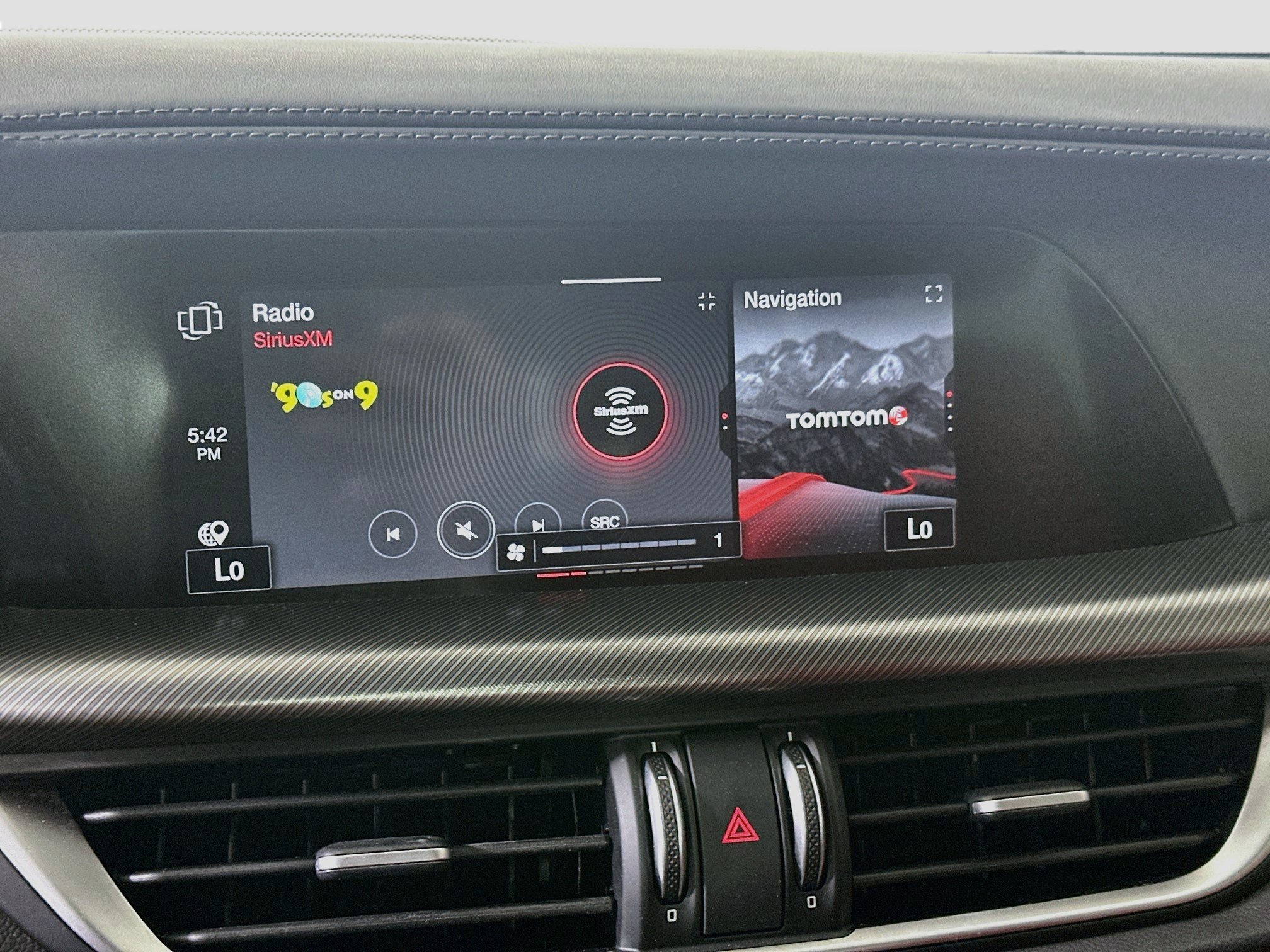 Used 2023 Alfa Romeo Stelvio Veloce AWD/4WD image 19