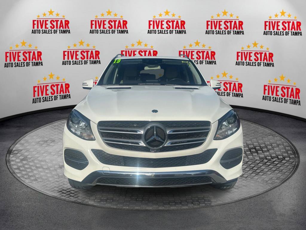Used 2019 Mercedes-Benz GLE 400 4MATIC w/ Premium 1 Package image 2