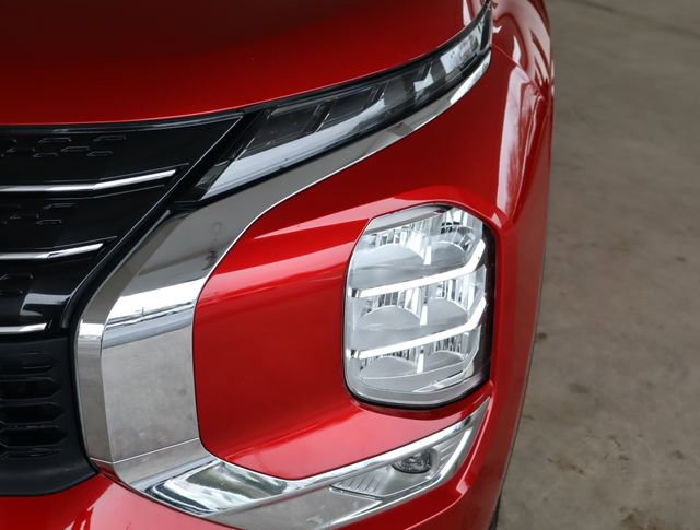 Used 2022 Mitsubishi Outlander SEL image 10