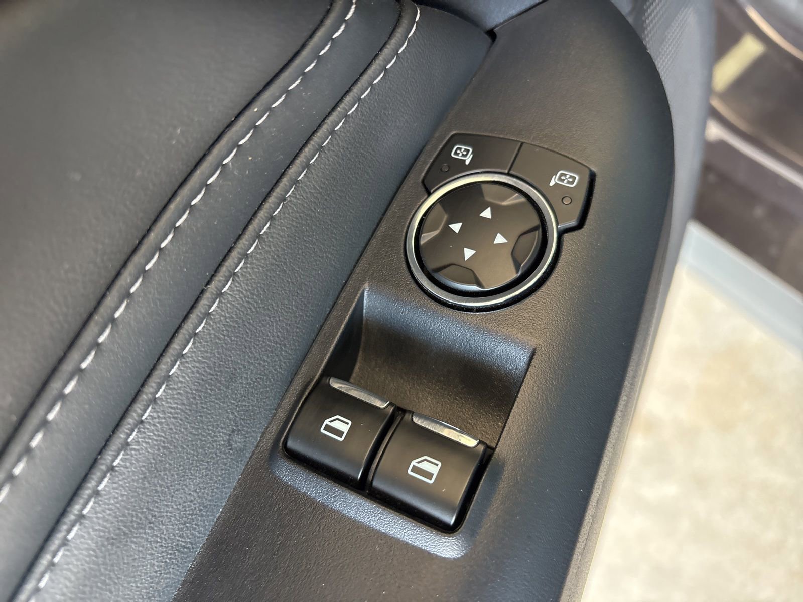 Used 2024 Ford Mustang GT Premium image 11