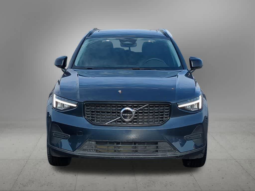Certified 2026 Volvo XC40 B5 Core w/ Protection Package Premier AWD/4WD image 9