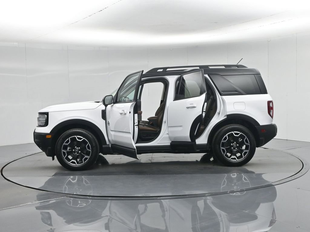 Used 2025 Ford Bronco Sport Outer Banks w/ Outer Banks Tech Package+ image 38