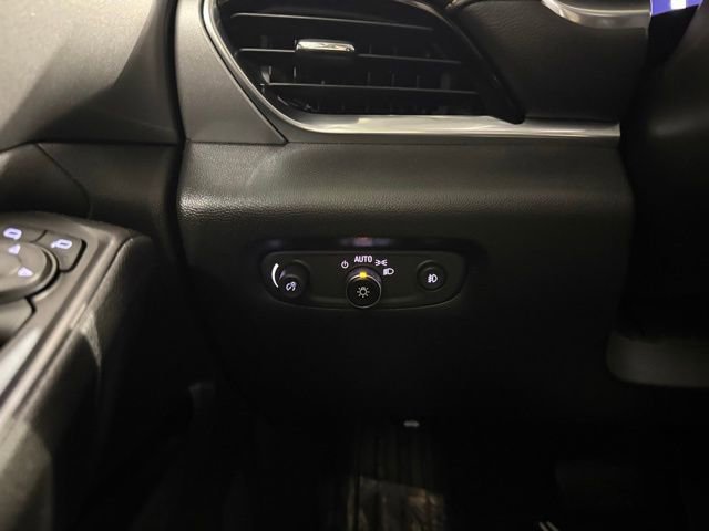 Used 2020 Chevrolet Traverse LT w/ LT Premium Package image 16