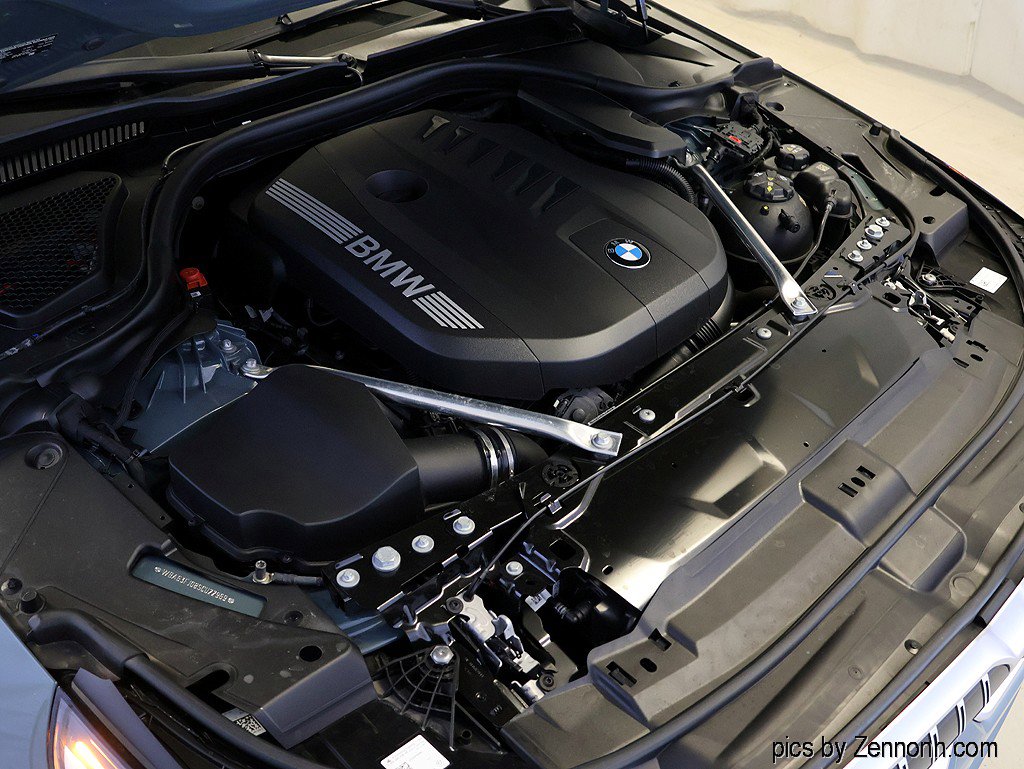 Certified 2025 BMW 540i xDrive image 39