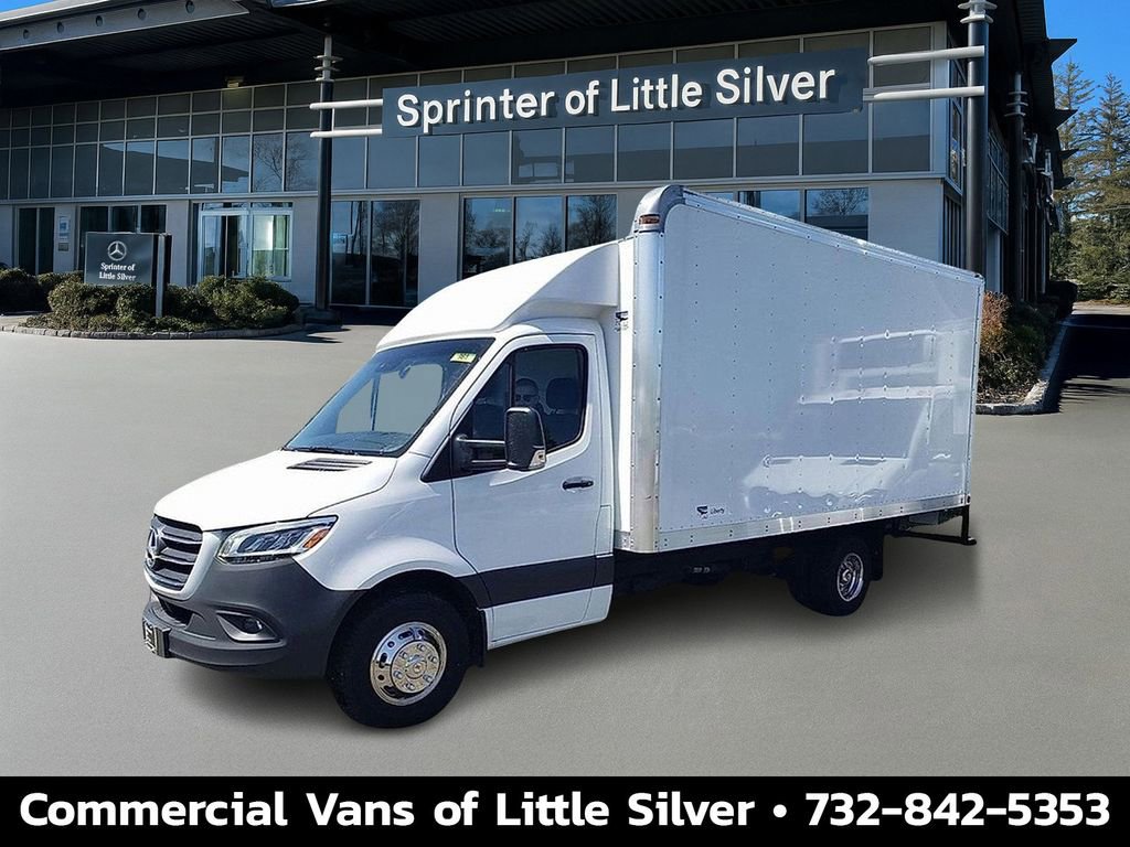 Used 2024 Mercedes-Benz Sprinter 4500 image 1