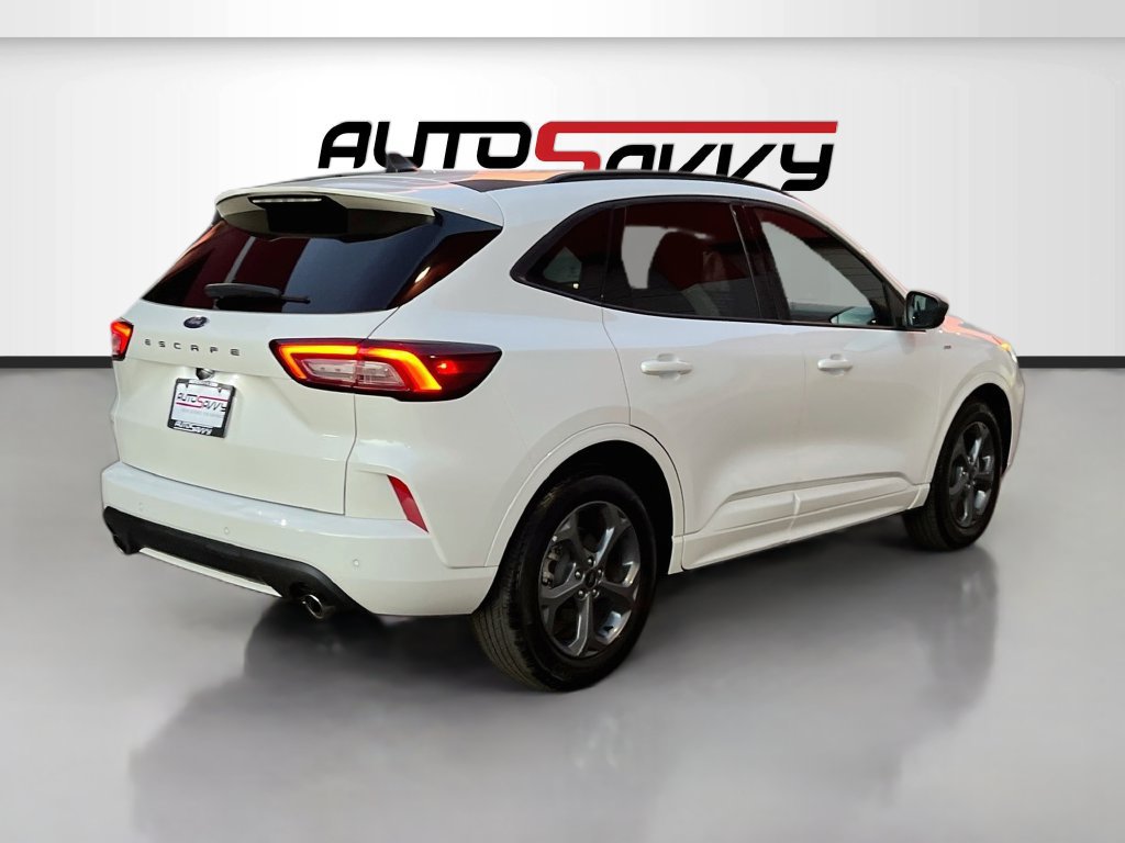 Used 2024 Ford Escape ST-Line w/ Tech Pack #1 FWD image 7