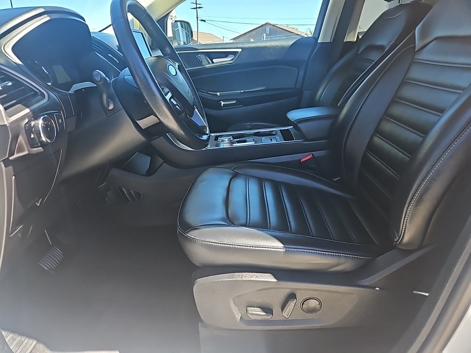 Used 2024 Ford Edge SEL AWD/4WD image 15