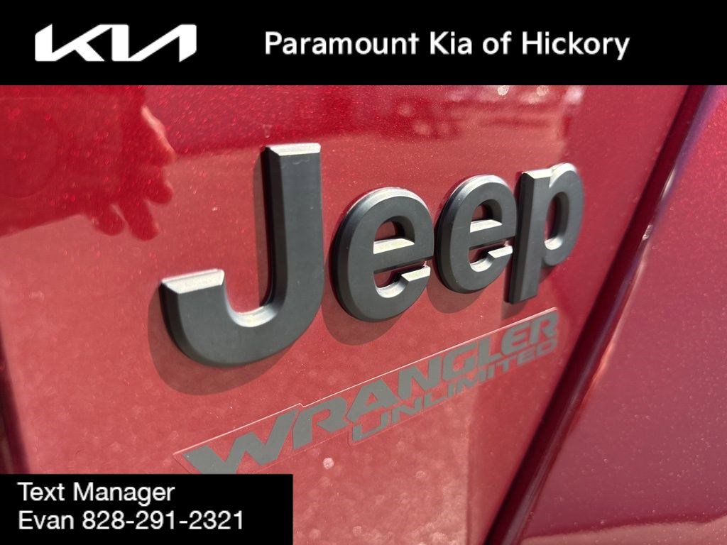 Used 2021 Jeep Wrangler Unlimited Sahara AWD/4WD image 10