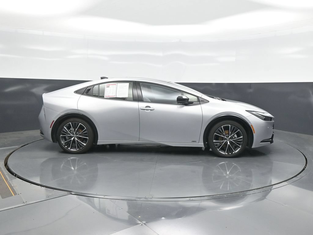 Used 2025 Toyota Prius Limited w/ Limited Premium Package AWD/4WD image 8