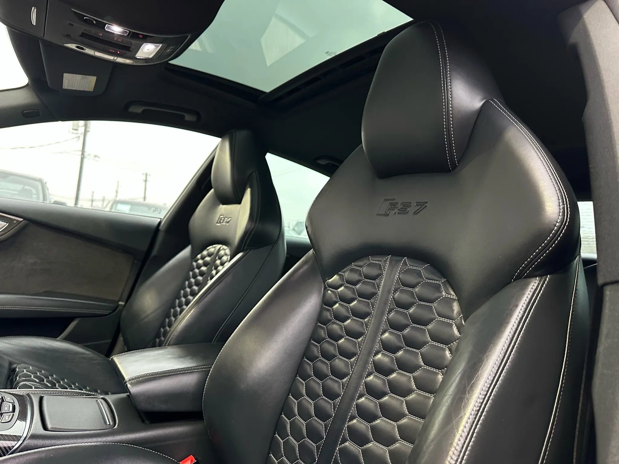 Used 2017 Audi RS 7 Performance w/ Driver Assistance Package image 22