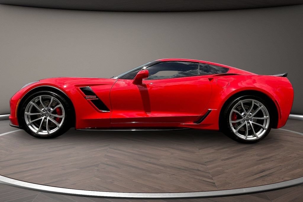 Used 2019 Chevrolet Corvette Grand Sport RWD image 8