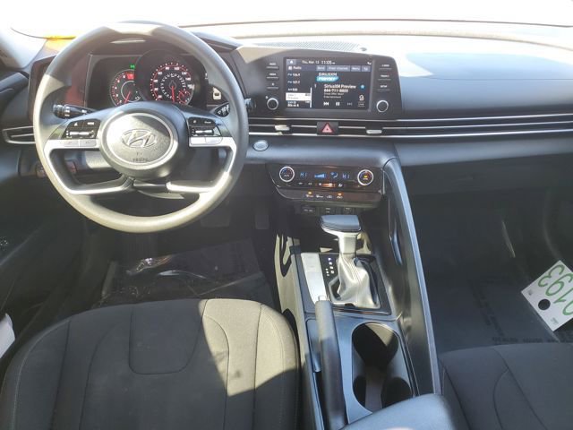 Used 2023 Hyundai Elantra SEL w/ Preferred Accessory Package image 24