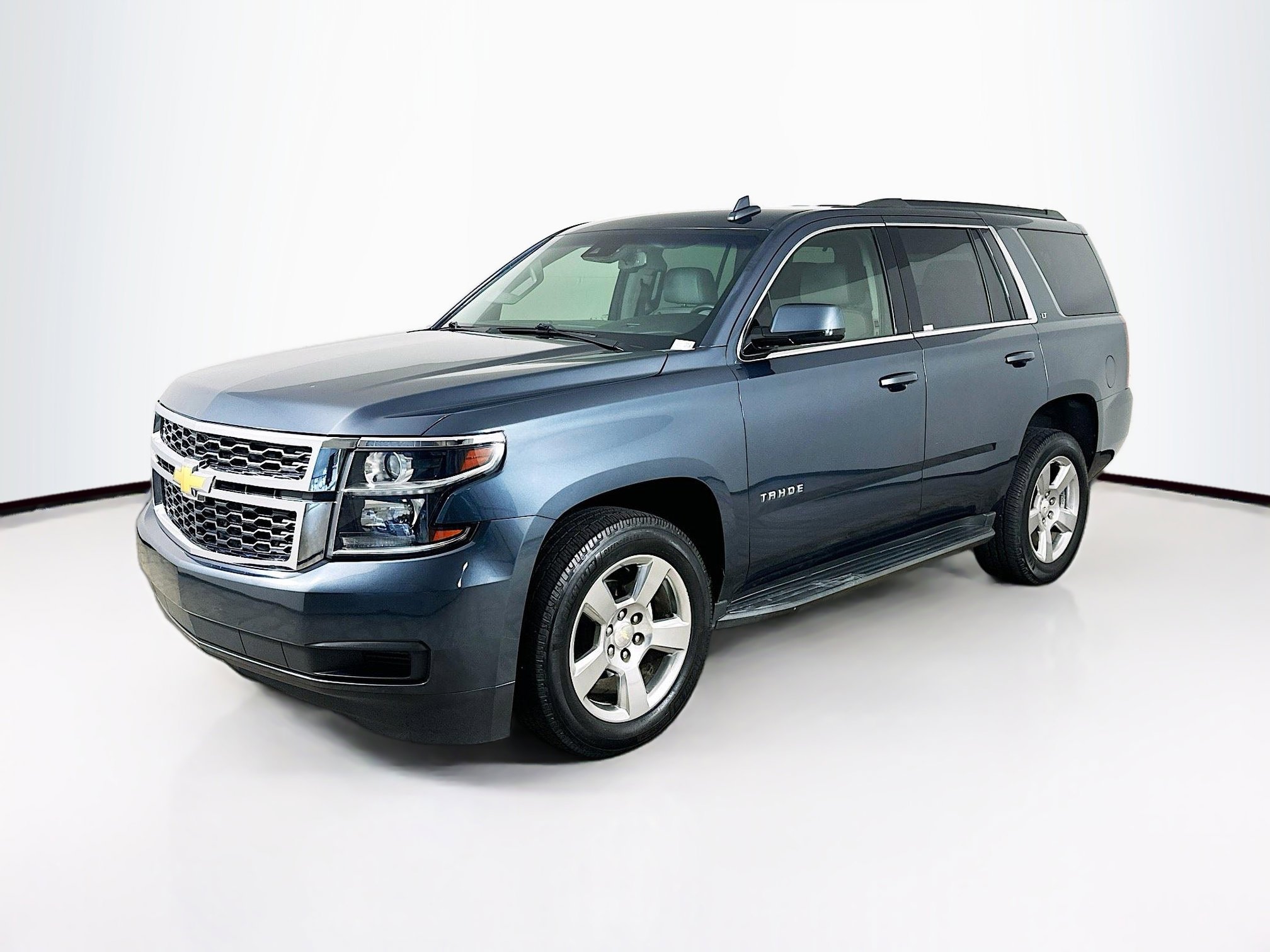 Used 2019 Chevrolet Tahoe LT image 3