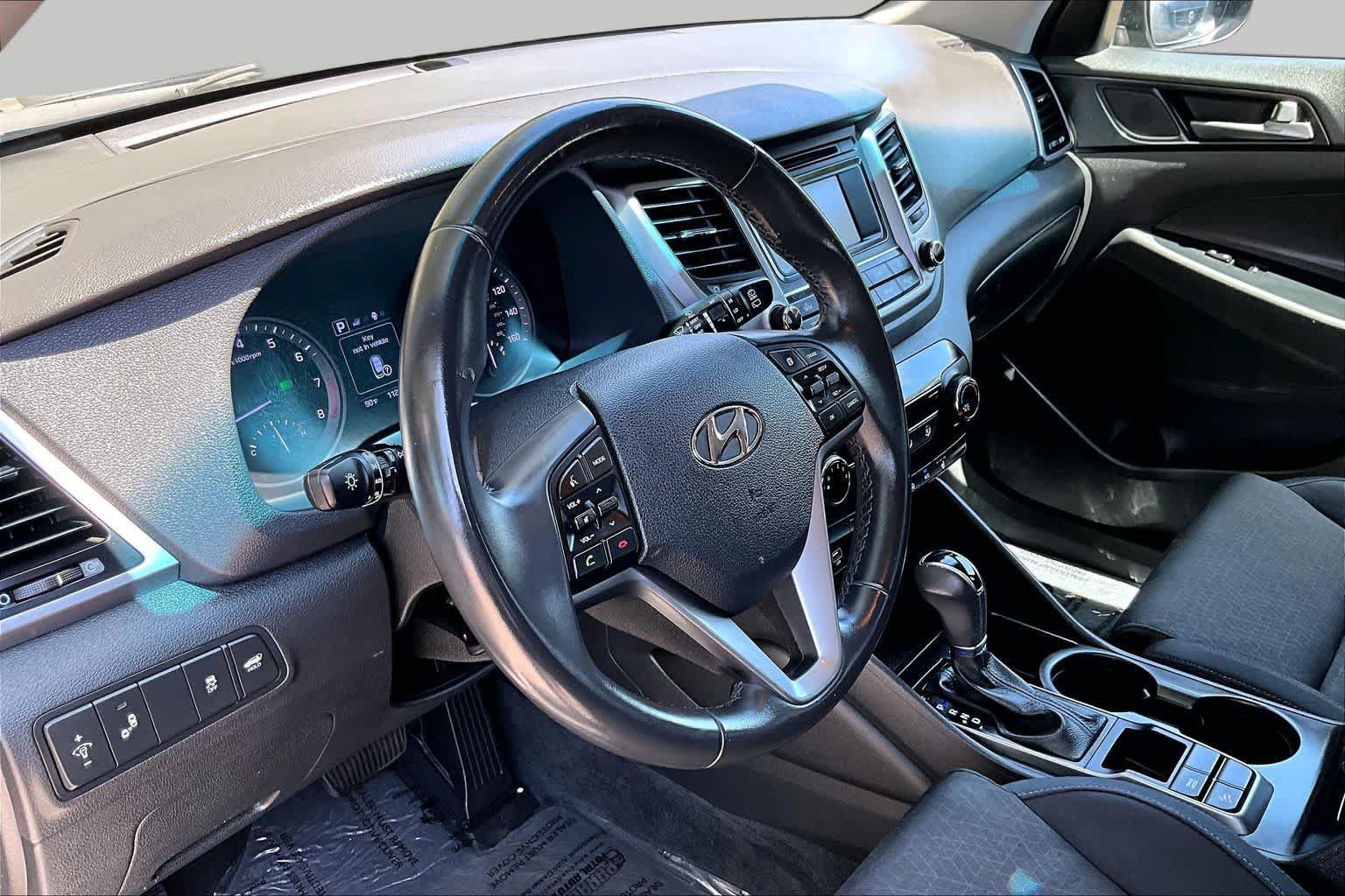 Used 2016 Hyundai Tucson Sport FWD image 17