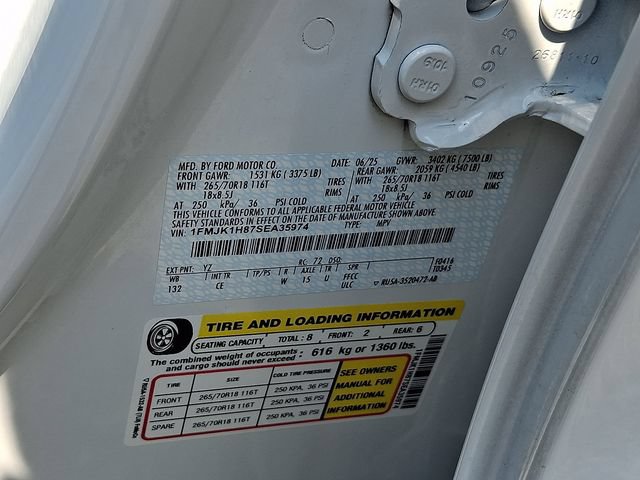 Used 2025 Ford Expedition Max Active RWD image 29