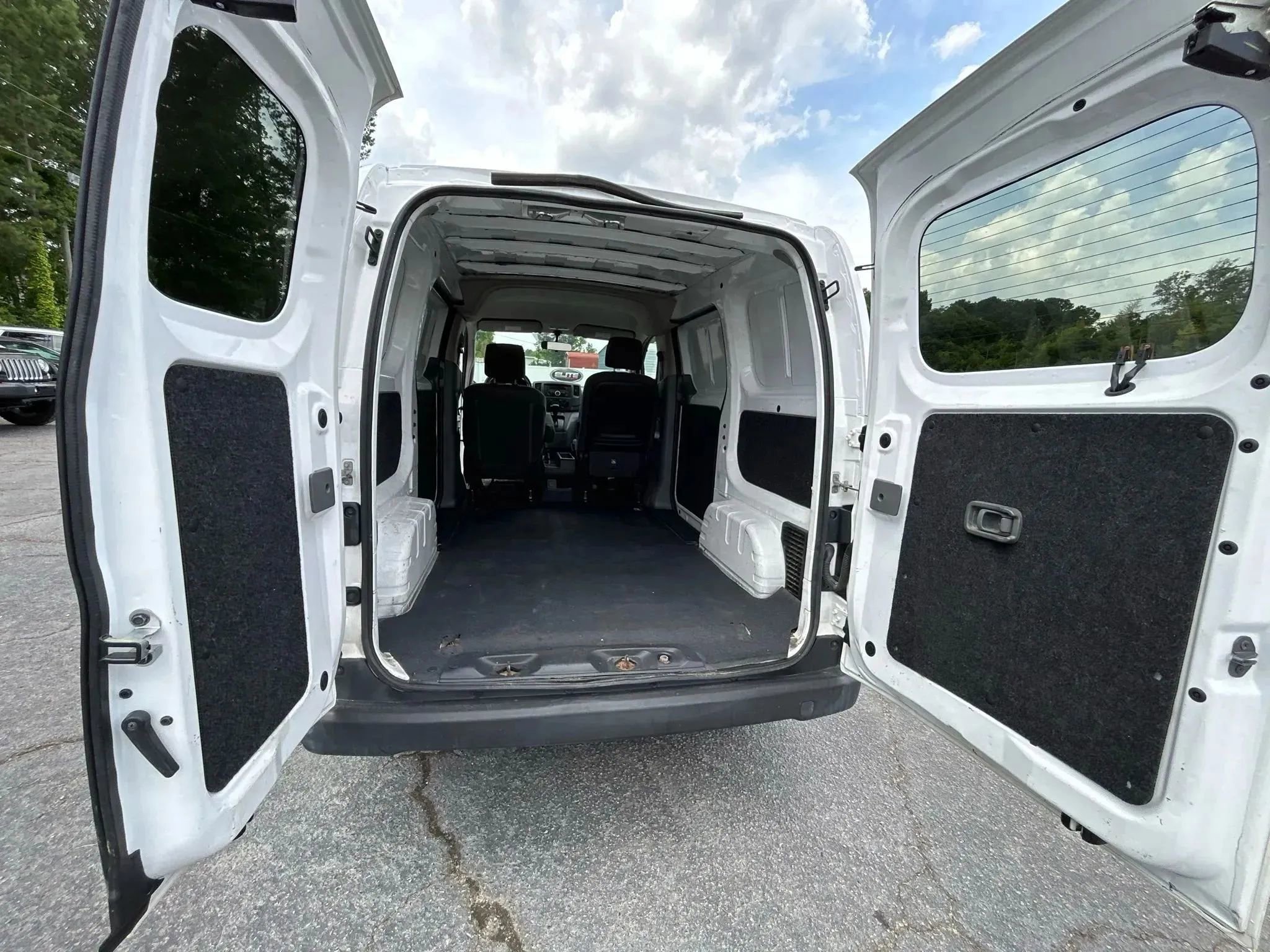 Used 2017 Nissan NV200 S w/ Back Door Glass Package image 22