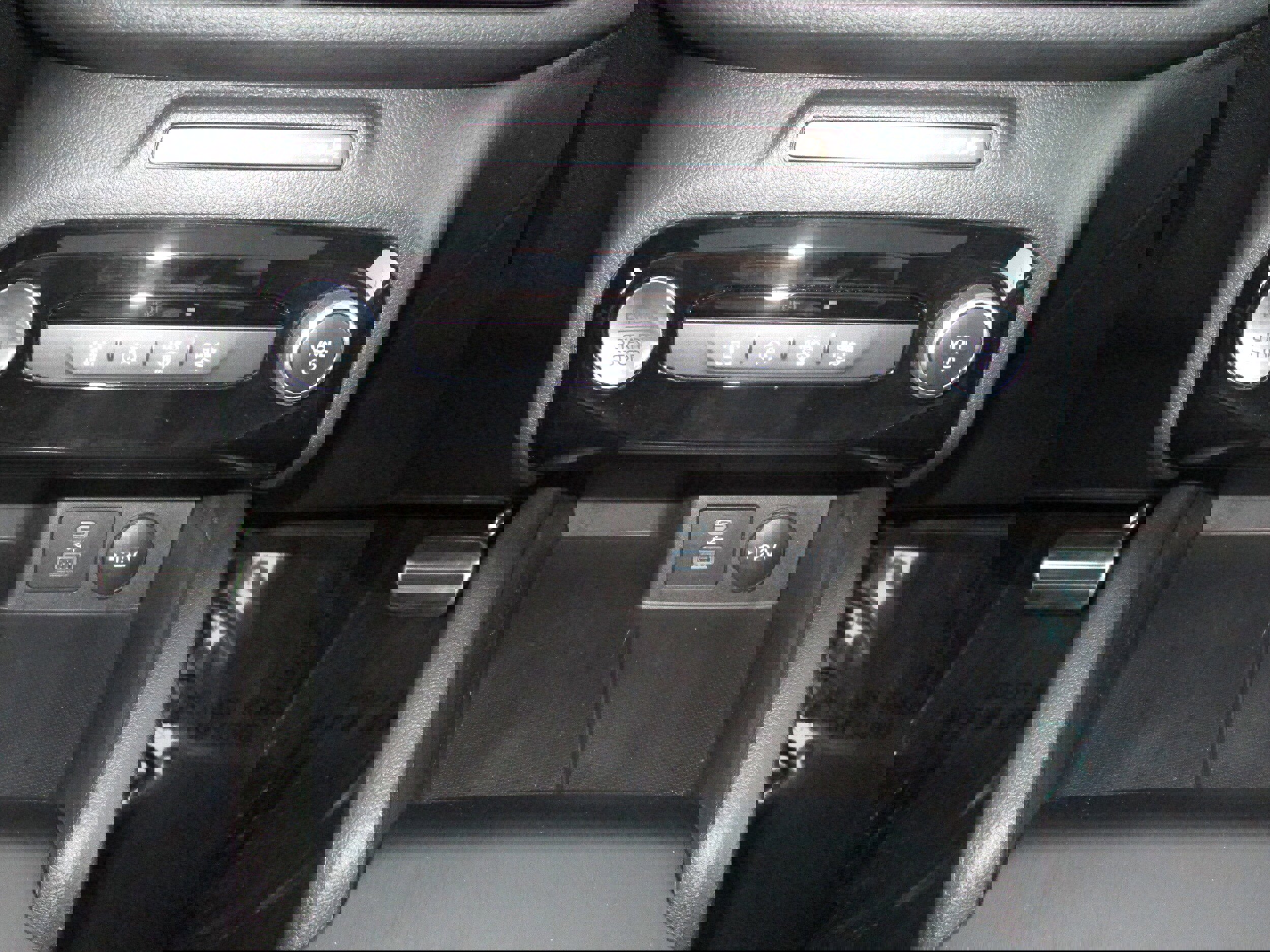 Used 2023 Ford Escape ST-Line w/ Tech Pack #1 image 29