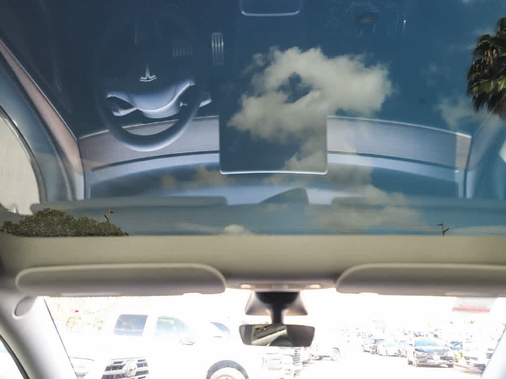 Used 2023 Tesla Model Y Performance AWD/4WD image 16