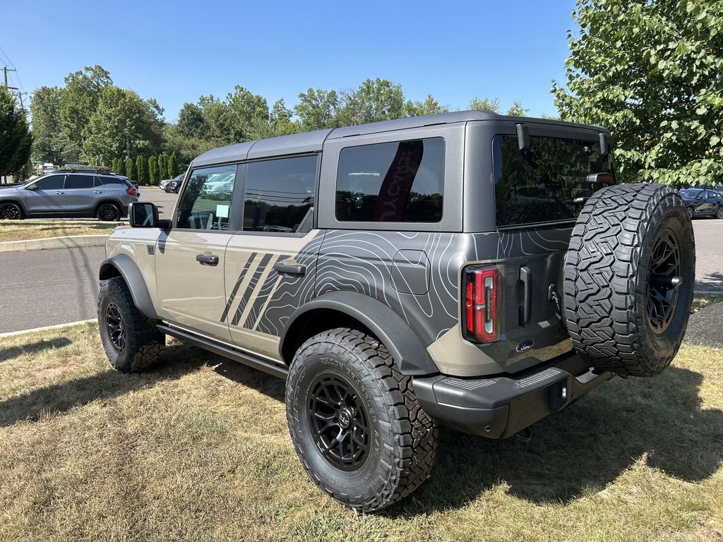 New 2025 Ford Bronco Badlands image 9