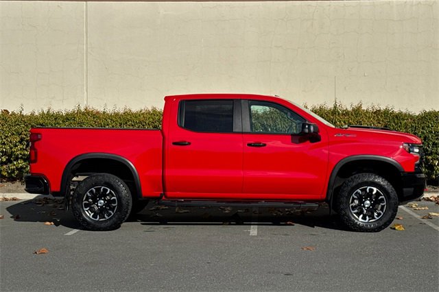 Used 2024 Chevrolet Silverado 1500 ZR2 w/ Technology Package image 3