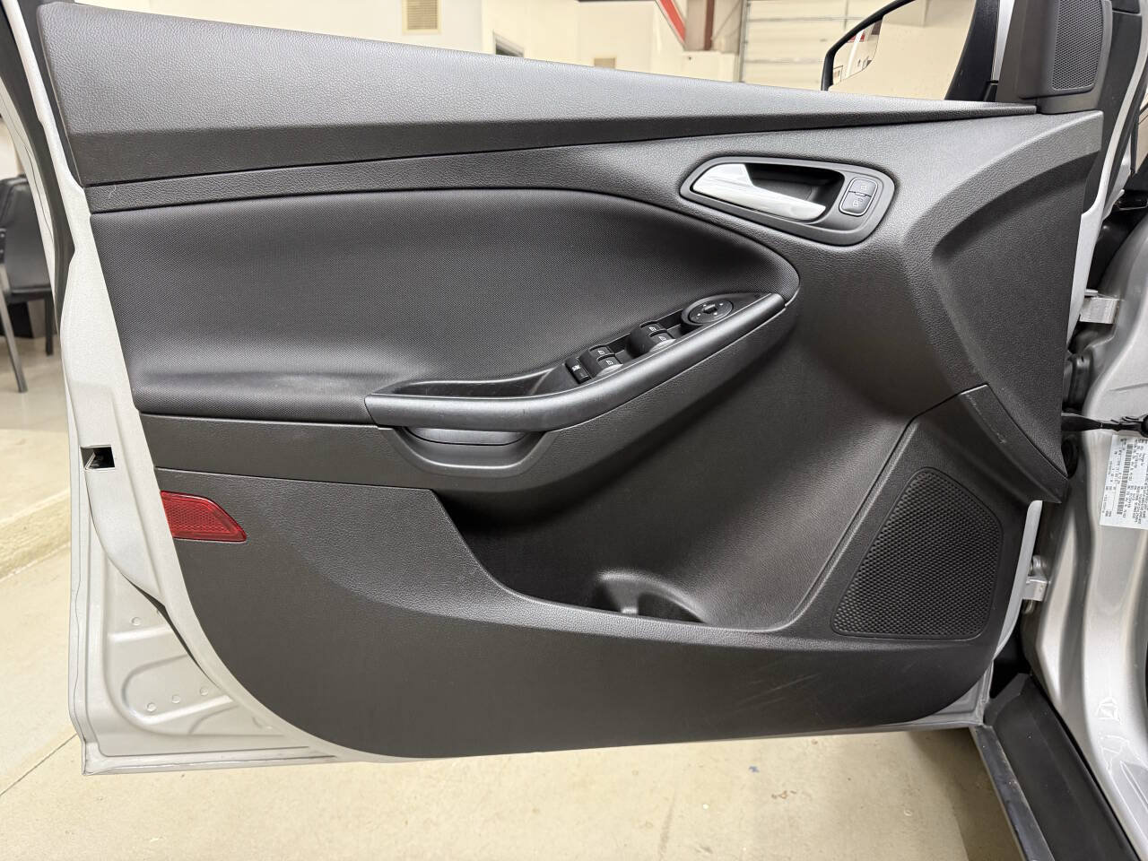 Used 2017 Ford Focus SE FWD image 10