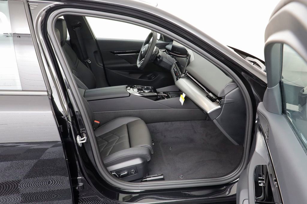 New 2026 BMW 530i xDrive w/ M Sport Package image 20