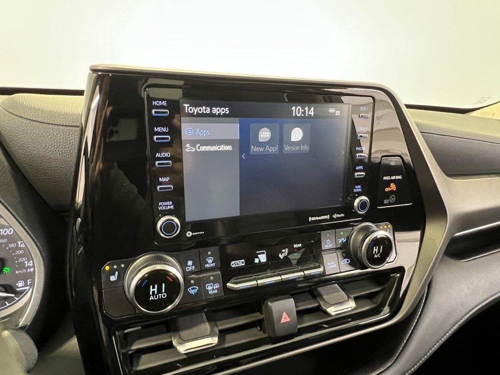 Used 2022 Toyota Highlander XLE image 44