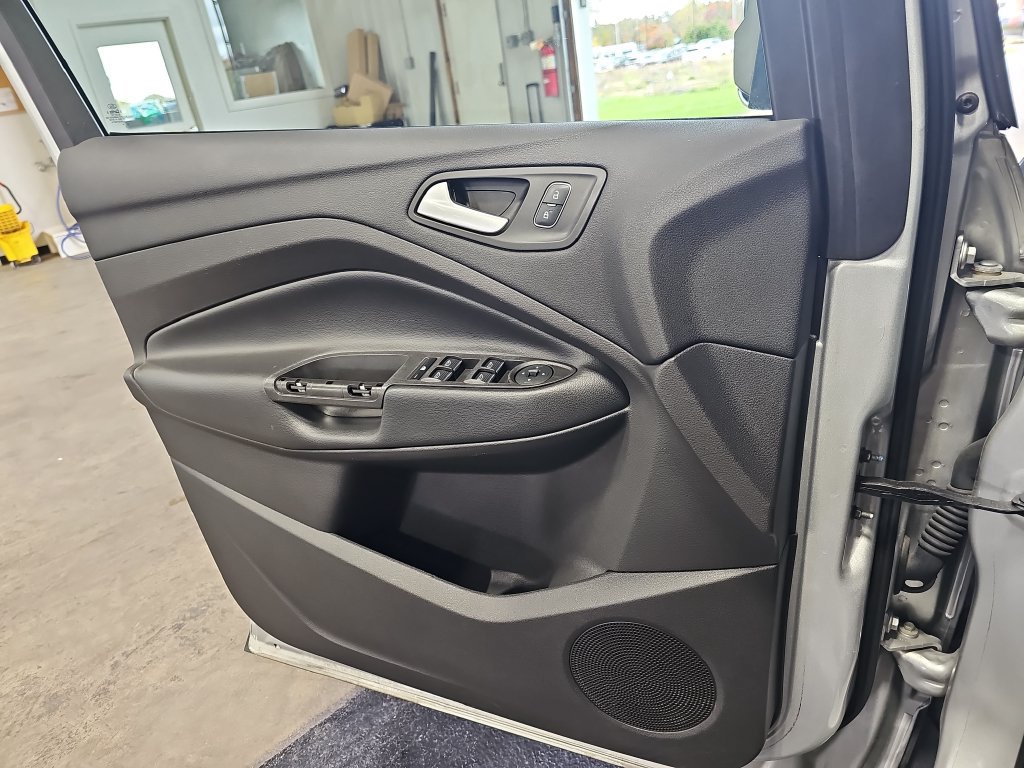 Used 2019 Ford Escape SE AWD/4WD image 26