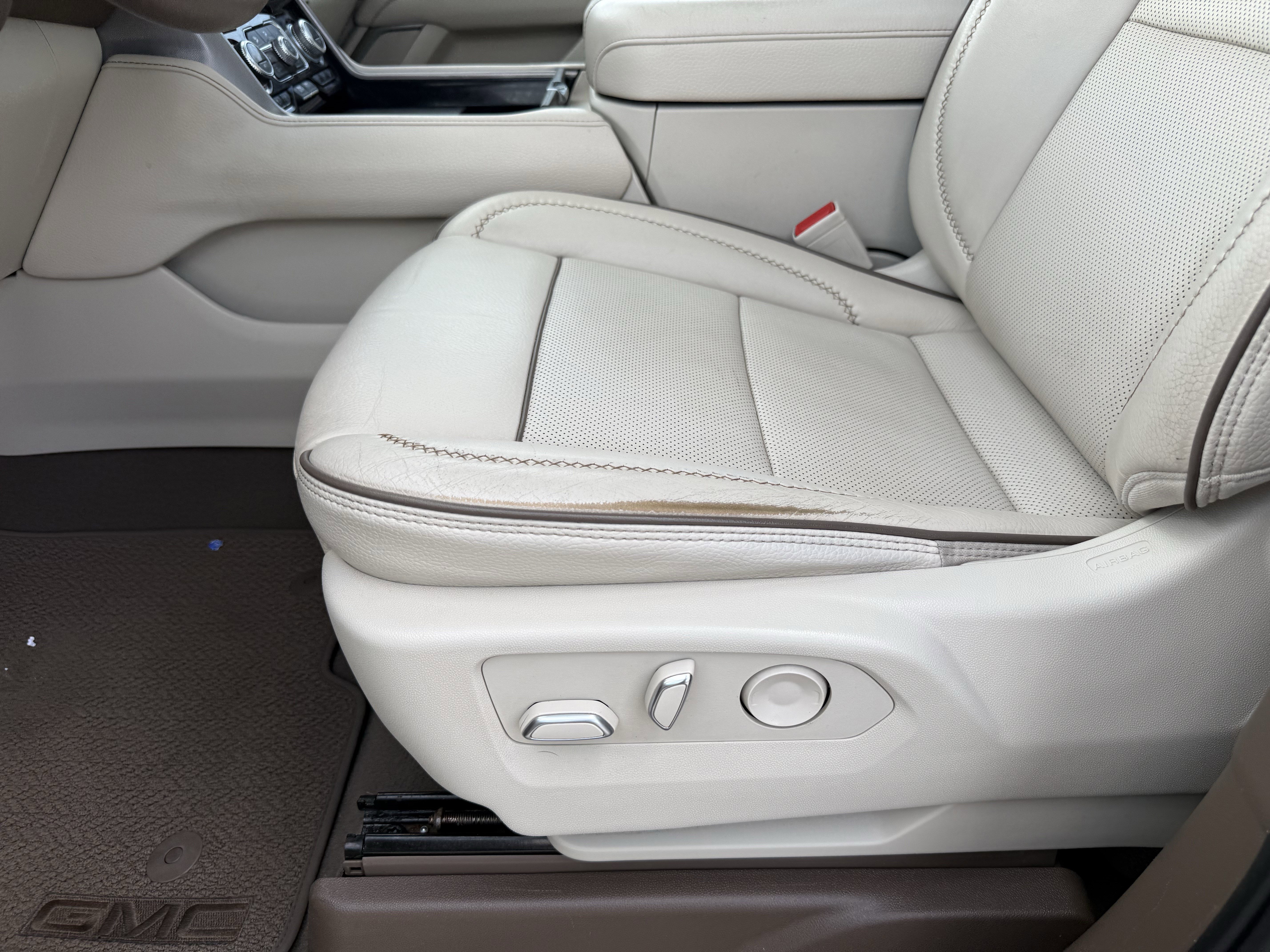 Used 2023 GMC Yukon Denali w/ Max Trailering Package image 28