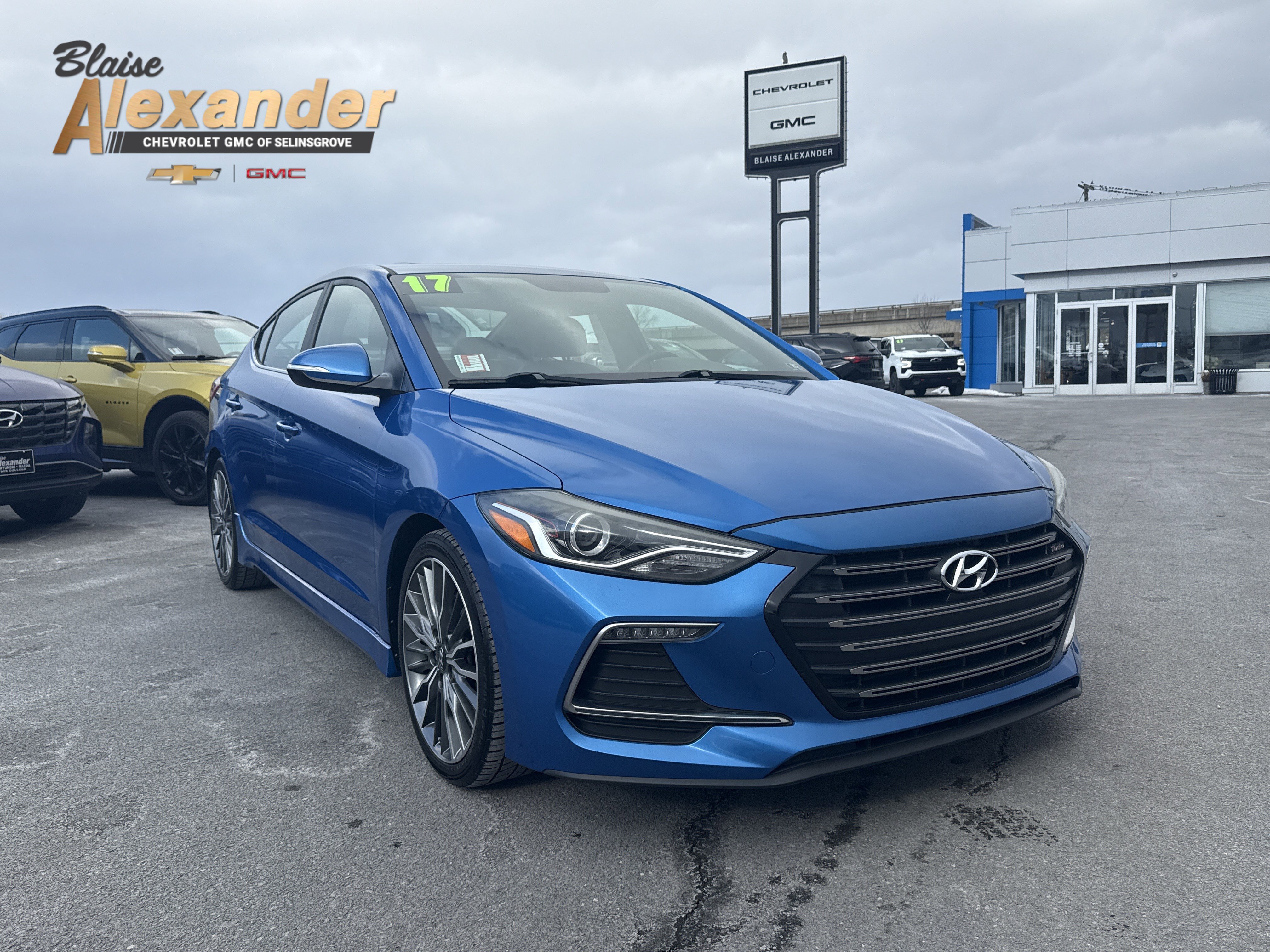 Used 2017 Hyundai Elantra Sport w/ Sport Premium Package 06 video 1