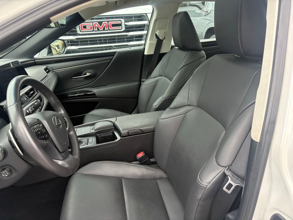 Used 2022 Lexus ES 350 w/ Premium Package FWD image 9