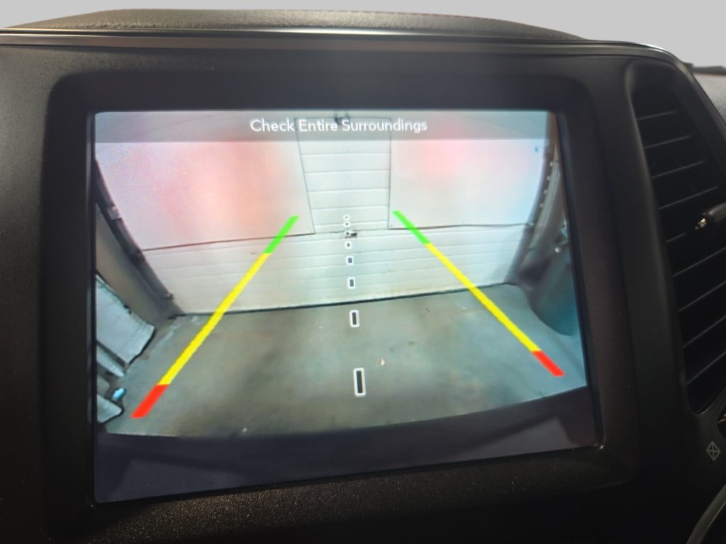 Used 2019 Jeep Cherokee Trailhawk w/ Cold Weather Group AWD/4WD image 26