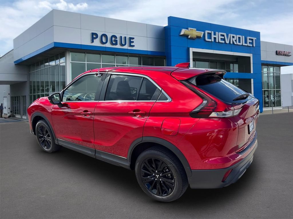 Used 2024 Mitsubishi Eclipse Cross LE AWD/4WD image 3
