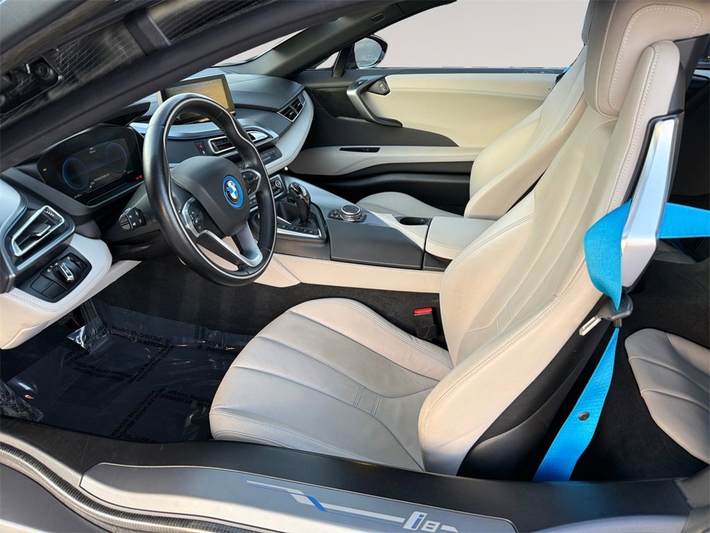 Used 2015 BMW i8 image 9