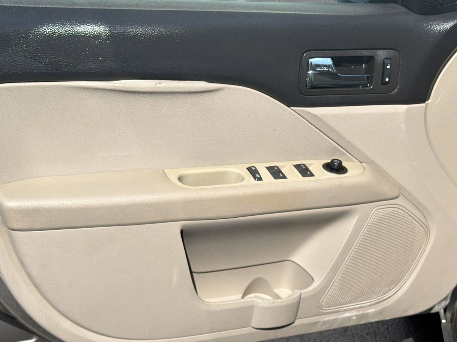 Used 2008 Ford Fusion SE FWD image 13