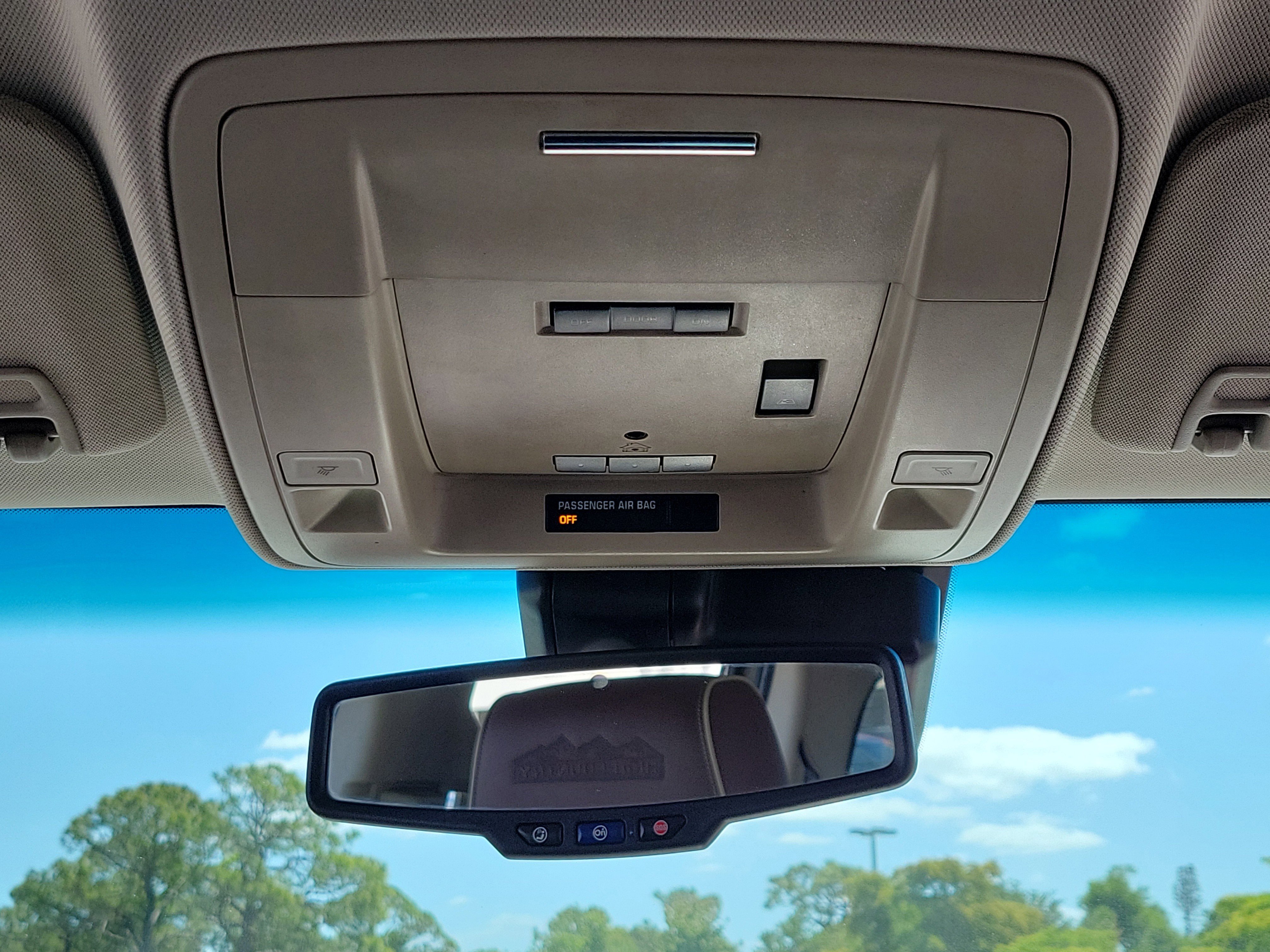 Used 2014 Chevrolet Silverado 1500 High Country w/ High Country Premium Package AWD/4WD image 19