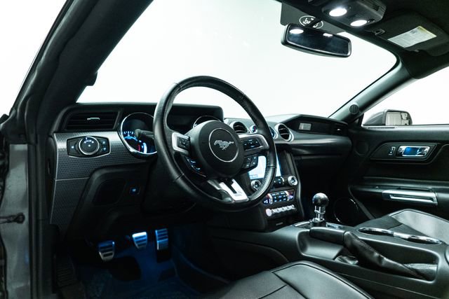 Used 2020 Ford Mustang Premium image 22
