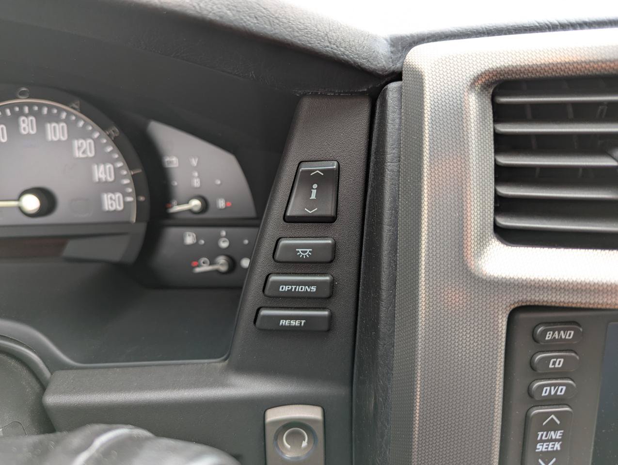 Used 2004 Cadillac XLR RWD image 22