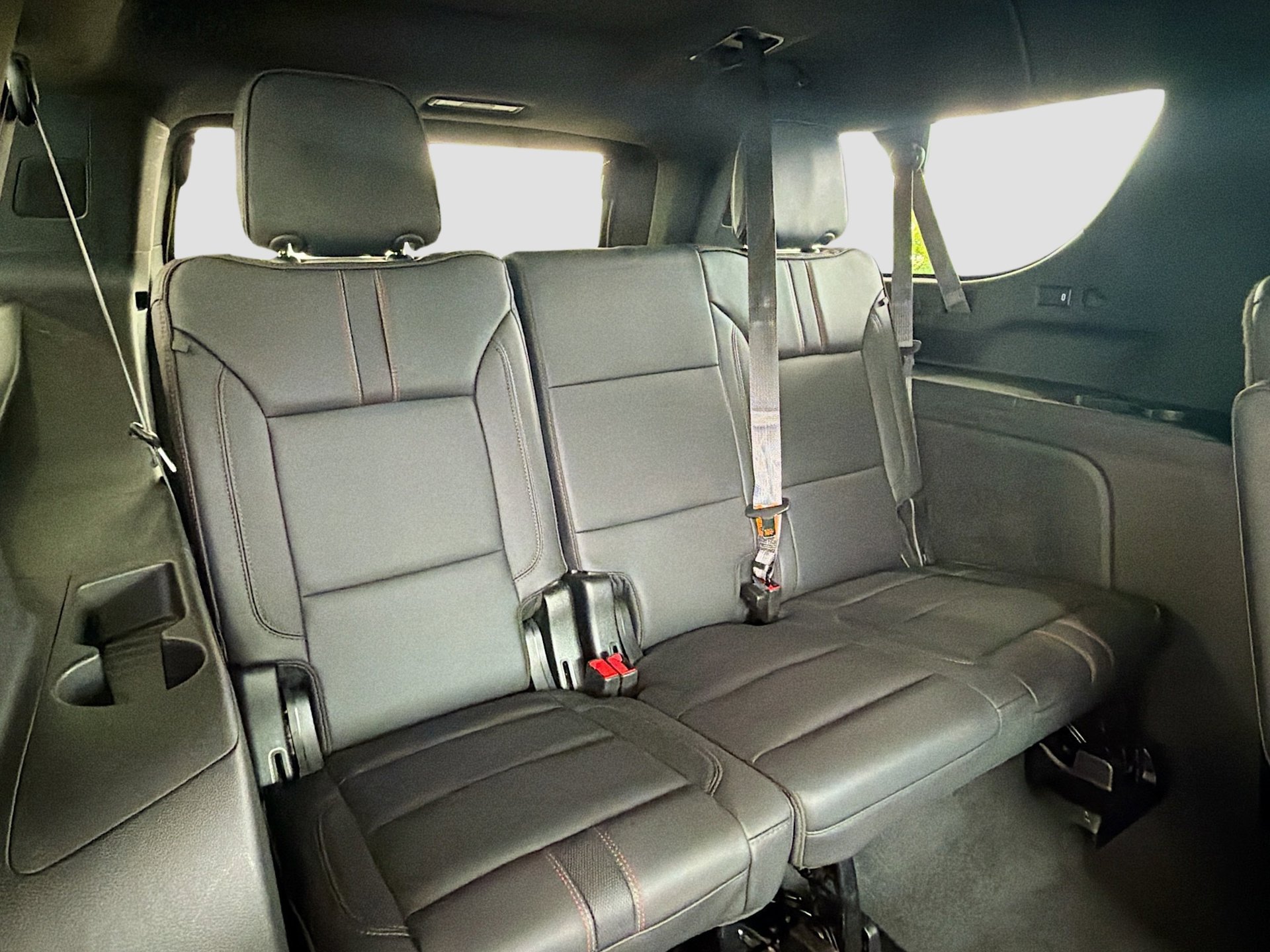 Used 2023 Chevrolet Suburban RST w/ Luxury Package RWD image 20