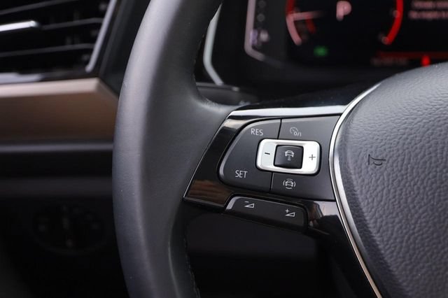 Used 2019 Volkswagen Jetta SEL Premium FWD image 12
