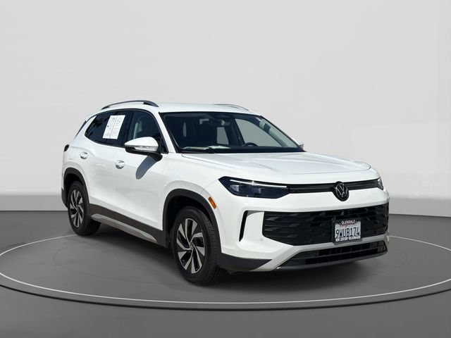 Certified 2026 Volkswagen Tiguan S FWD image 1