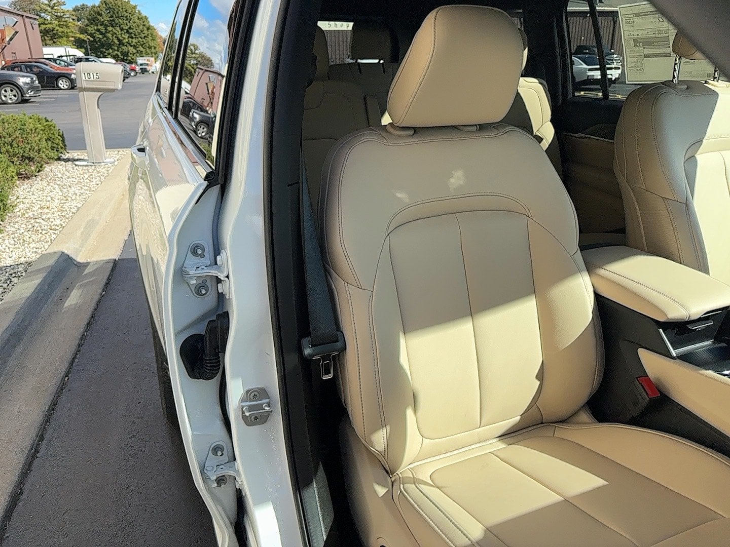 New 2027 Jeep Grand Cherokee L Limited AWD/4WD image 5