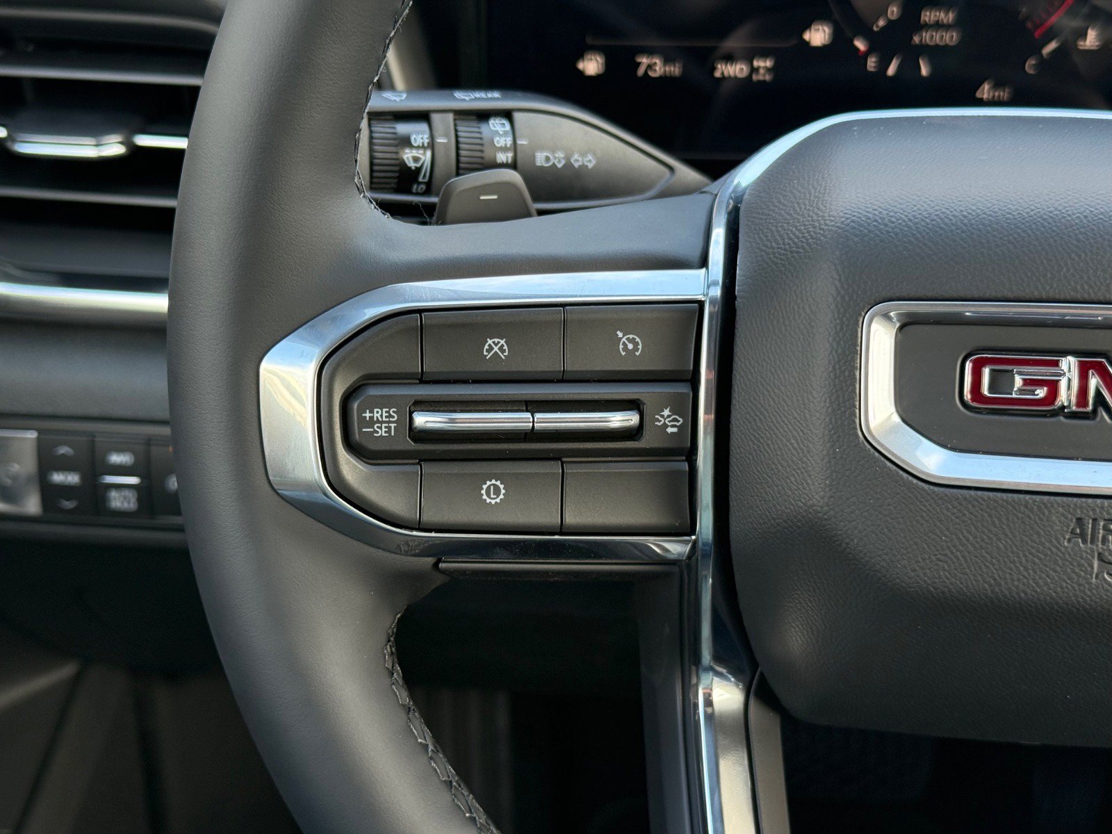 New 2026 GMC Terrain Elevation w/ Elevation Premium Package AWD/4WD image 19