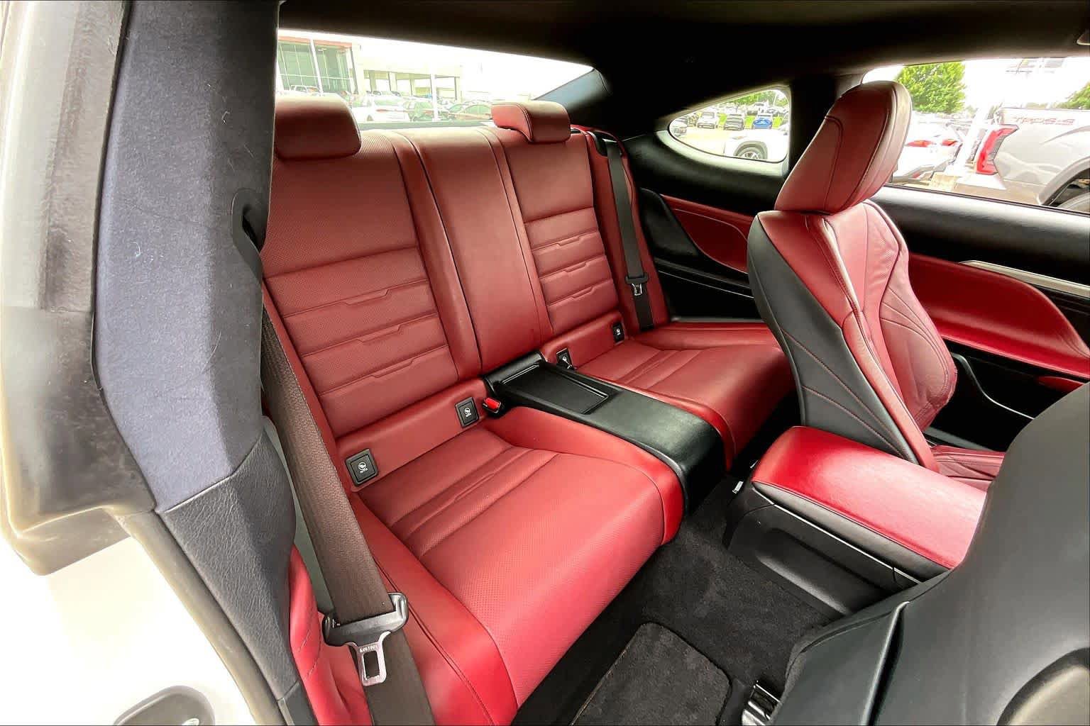 Used 2016 Lexus RC 200t RWD image 18