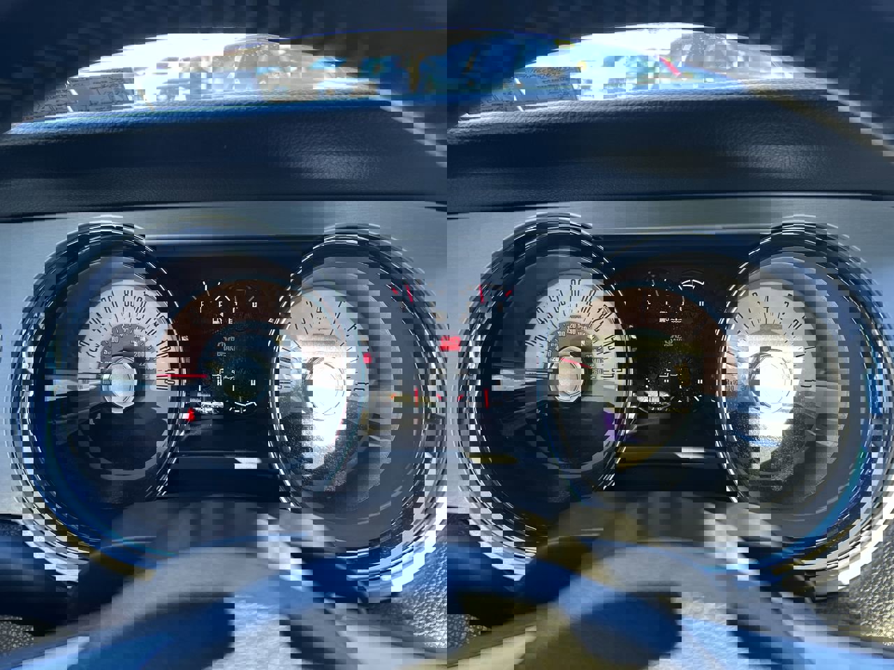 Used 2011 Ford Mustang GT Premium image 24