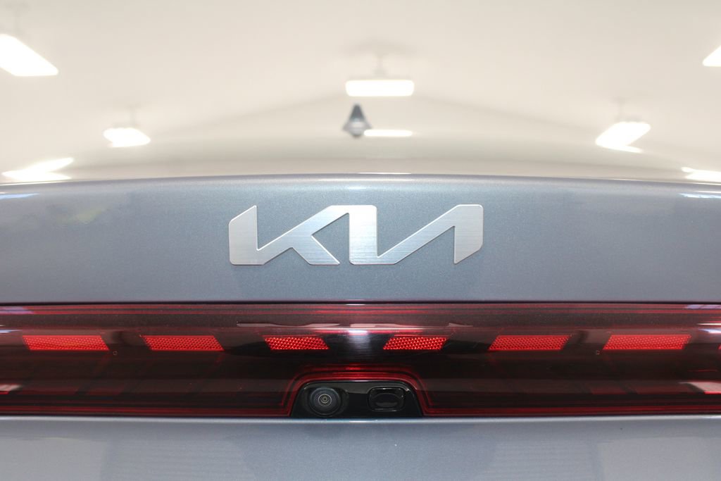 Used 2023 Kia K5 LXS image 13