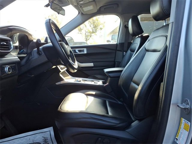 Used 2022 Ford Explorer XLT w/ Equipment Group 202A image 14