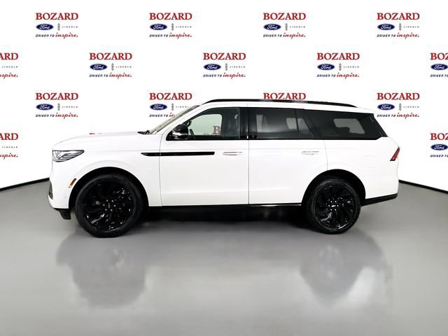 New 2025 Lincoln Navigator Reserve w/ Jet Appearance Package AWD/4WD image 4