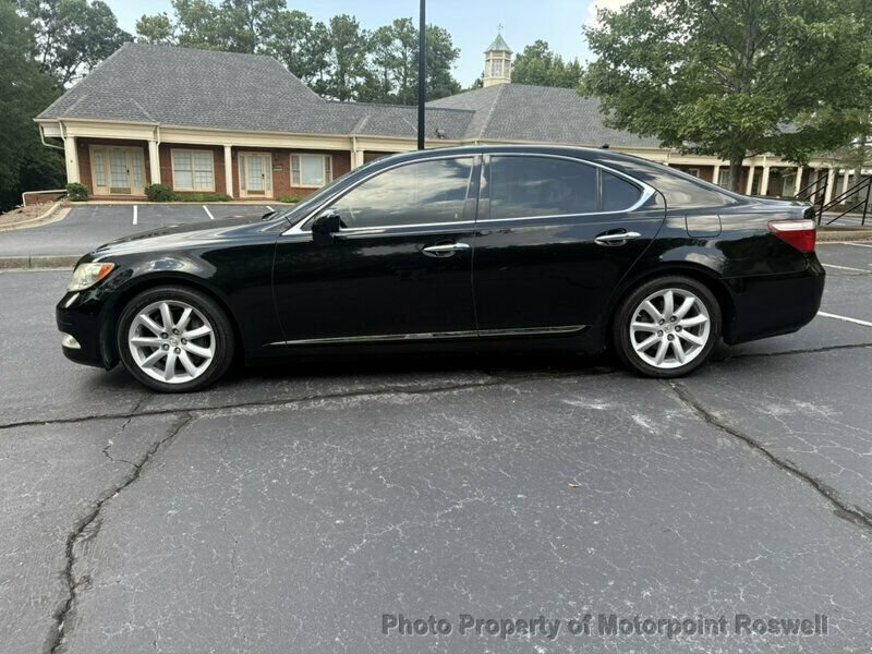 Used 2008 Lexus LS 460 RWD image 4