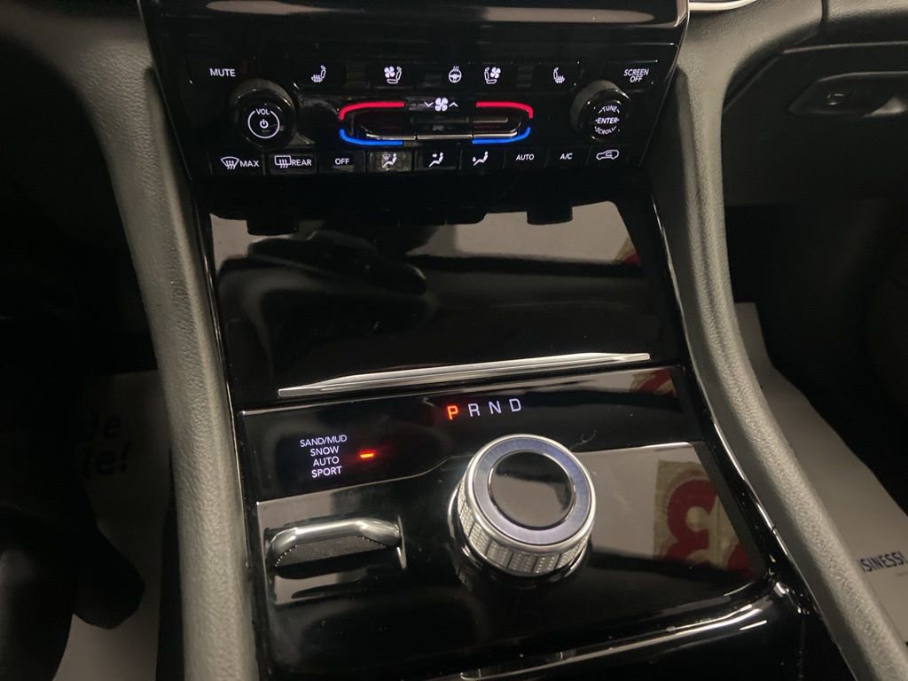 Certified 2023 Jeep Grand Cherokee L Limited w/ Luxury Tech Group II AWD/4WD image 28